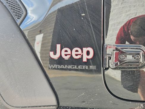 New 2026 Jeep Wrangler Unlimited Rubicon image 27