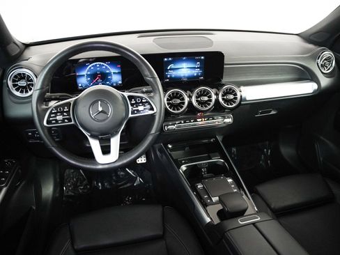 Certified 2022 Mercedes-Benz GLB 250 4MATIC w/ AMG Line image 19