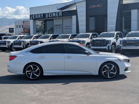 Used 2022 Honda Accord Sport image 7