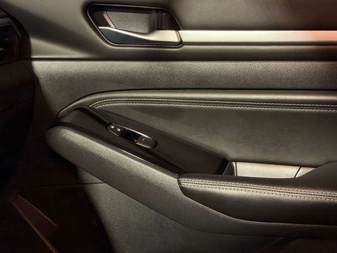 Used 2022 Nissan Altima 2.5 SV w/ SV Premium Package image 25