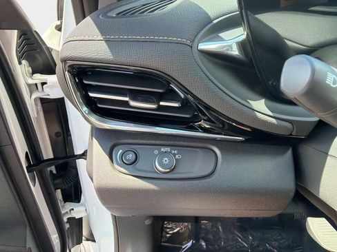New 2026 Buick Envista Preferred FWD image 30