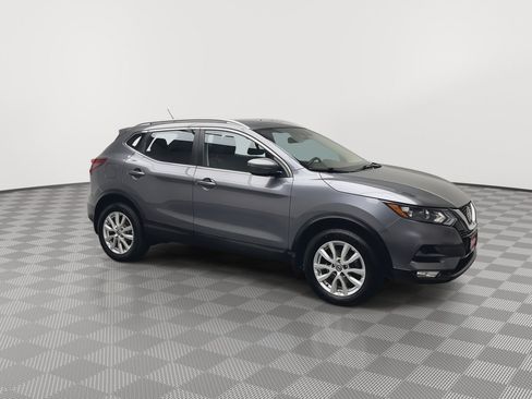 Used 2020 Nissan Rogue Sport SV w/ All-Weather Package AWD/4WD image 37