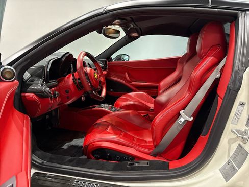 Used 2015 Ferrari 458 Spider RWD image 22