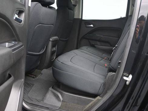 Used 2018 Chevrolet Colorado LT w/ LT Convenience Package RWD image 15
