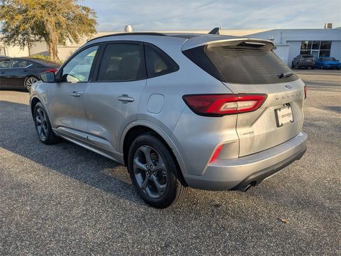 Used 2024 Ford Escape ST-Line w/ Cold Weather Package image 5