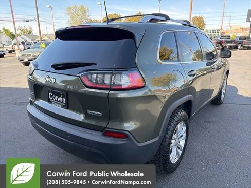 Used 2019 Jeep Cherokee Latitude w/ Popular Appearance Group AWD/4WD image 5