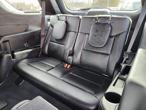 Certified 2022 Ford Explorer ST w/ Equipment Group 401A image 18