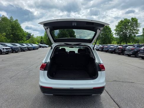 Used 2021 Volkswagen Tiguan SE AWD/4WD image 10