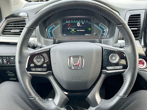 Used 2024 Honda Odyssey Touring image 11
