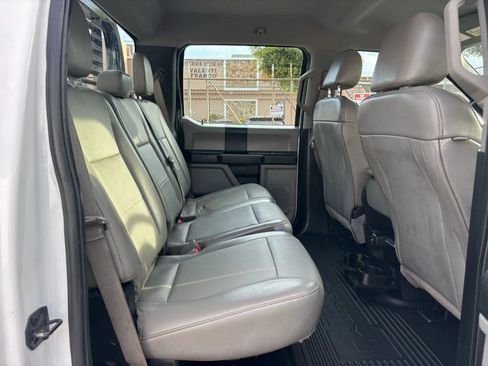 Used 2018 Ford F550 4x4 Crew Cab Super Duty image 14