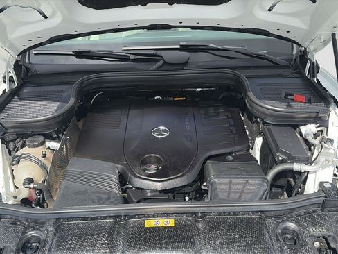 Used 2024 Mercedes-Benz GLS 450 4MATIC image 20