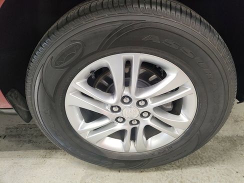 Used 2018 Buick Enclave Essence image 21