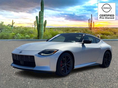 Certified 2024 Nissan Z Performance w/ Floor Mat Package RWD image 2