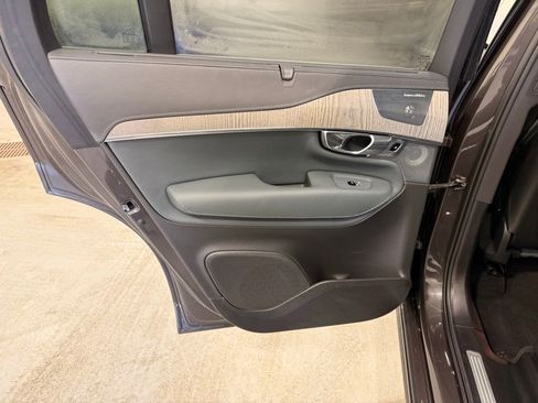 Used 2023 Volvo XC90 B6 Ultimate w/ Protection Package Premier image 19