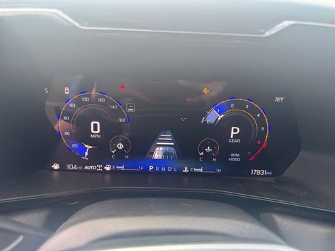 Used 2024 Chevrolet Colorado LT w/ LT Convenience Package AWD/4WD image 16