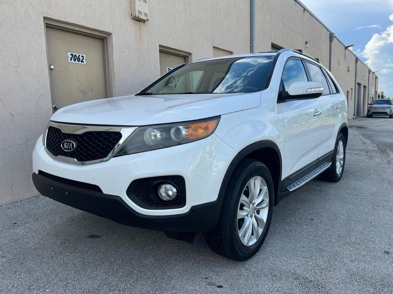 Used 2011 Kia Sorento LX w/ Convenience Pkg FWD image 8