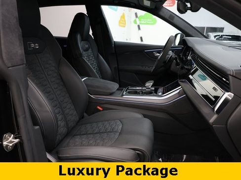 Used 2025 Audi RS Q8 performance image 12