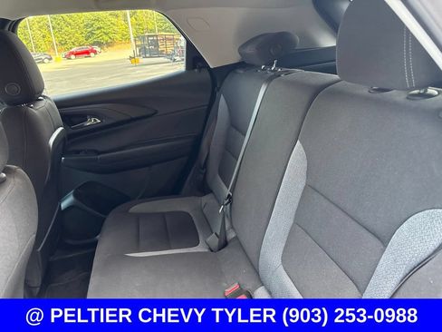 Used 2024 Chevrolet TrailBlazer LS w/ LS Convenience Package FWD image 17