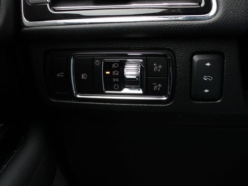 Used 2023 Lincoln Navigator L Reserve image 8