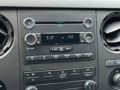 Used 2016 Ford F250 XL w/ Power Equipment Group image 24