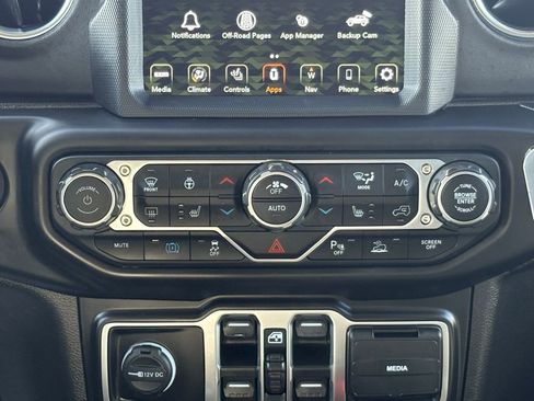 Used 2022 Jeep Wrangler Unlimited Rubicon 4xe image 18