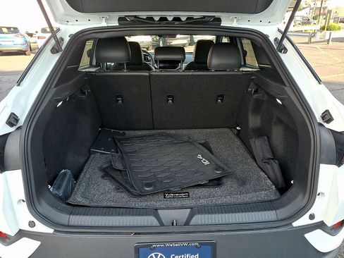 Certified 2023 Volkswagen ID.4 Pro RWD image 27