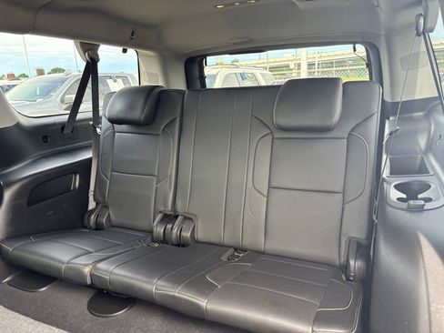 Used 2019 GMC Yukon XL SLT w/ Open Road Package RWD image 12