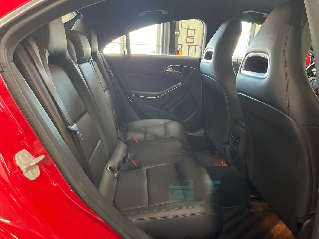 Used 2014 Mercedes-Benz CLA 250 image 48