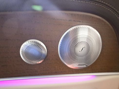 Certified 2018 Mercedes-Benz E 400 4MATIC Sedan image 38