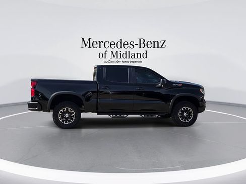 Used 2023 Chevrolet Silverado 1500 ZR2 w/ Technology Package AWD/4WD image 9