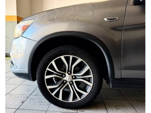 Used 2017 Mitsubishi Outlander Sport ES AWD/4WD image 13