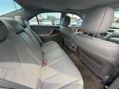 Used 2010 Toyota Camry XLE FWD image 12