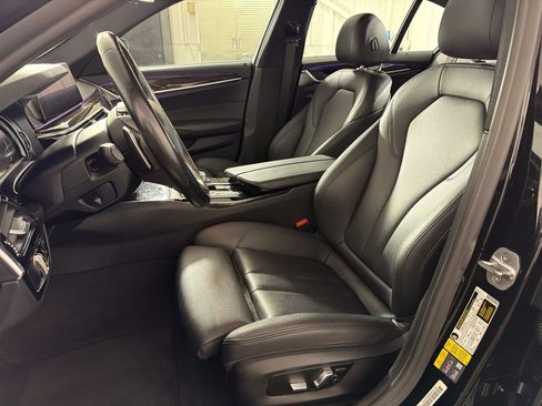 Used 2019 BMW 530e RWD image 5
