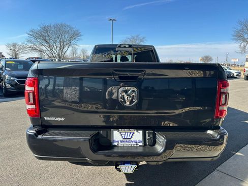 Used 2022 RAM 3500 Big Horn image 6