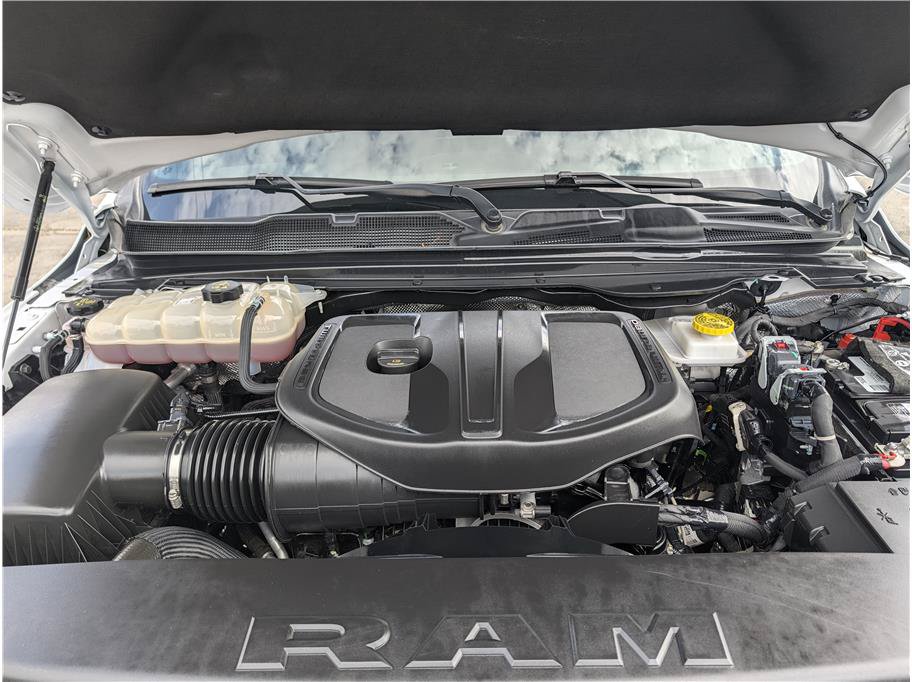 Used 2025 RAM 1500 4x4 Crew Cab image 20