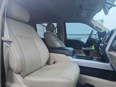 Used 2019 Ford F250 Lariat w/ Chrome Package image 23