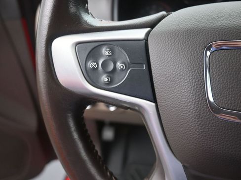 Used 2015 GMC Canyon SLT image 31