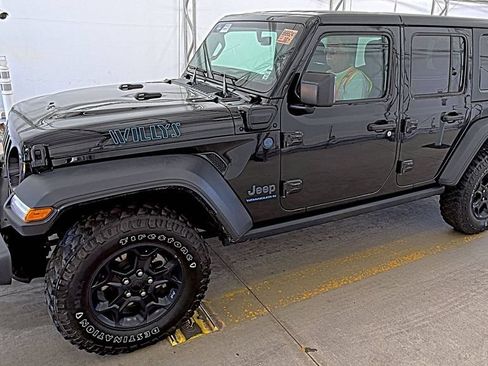 Used 2023 Jeep Wrangler Unlimited w/ Dual Top Group AWD/4WD image 1