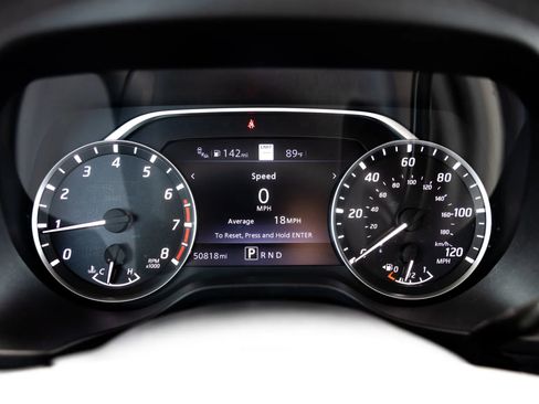 Used 2022 Nissan Titan SV w/ SV Convenience Package image 41