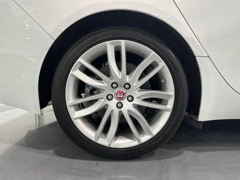 Used 2017 Jaguar XF Prestige RWD image 79