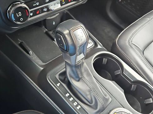 Used 2025 Ford Bronco Outer Banks AWD/4WD image 12