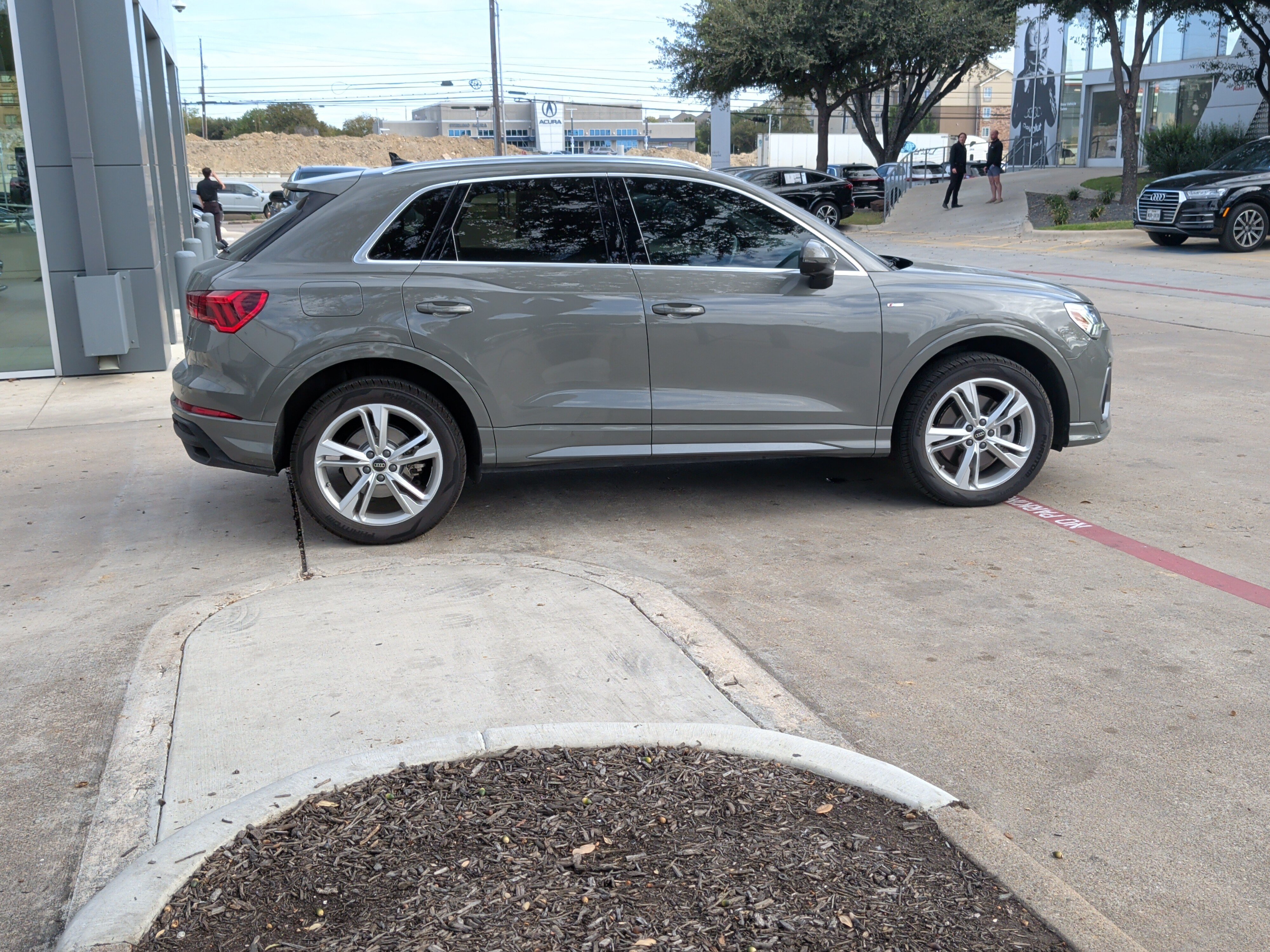 Certified 2024 Audi Q3 2.0T Premium AWD/4WD image 11