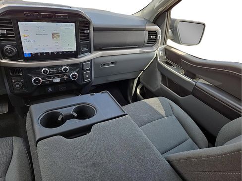 Used 2024 Ford F150 XLT image 12