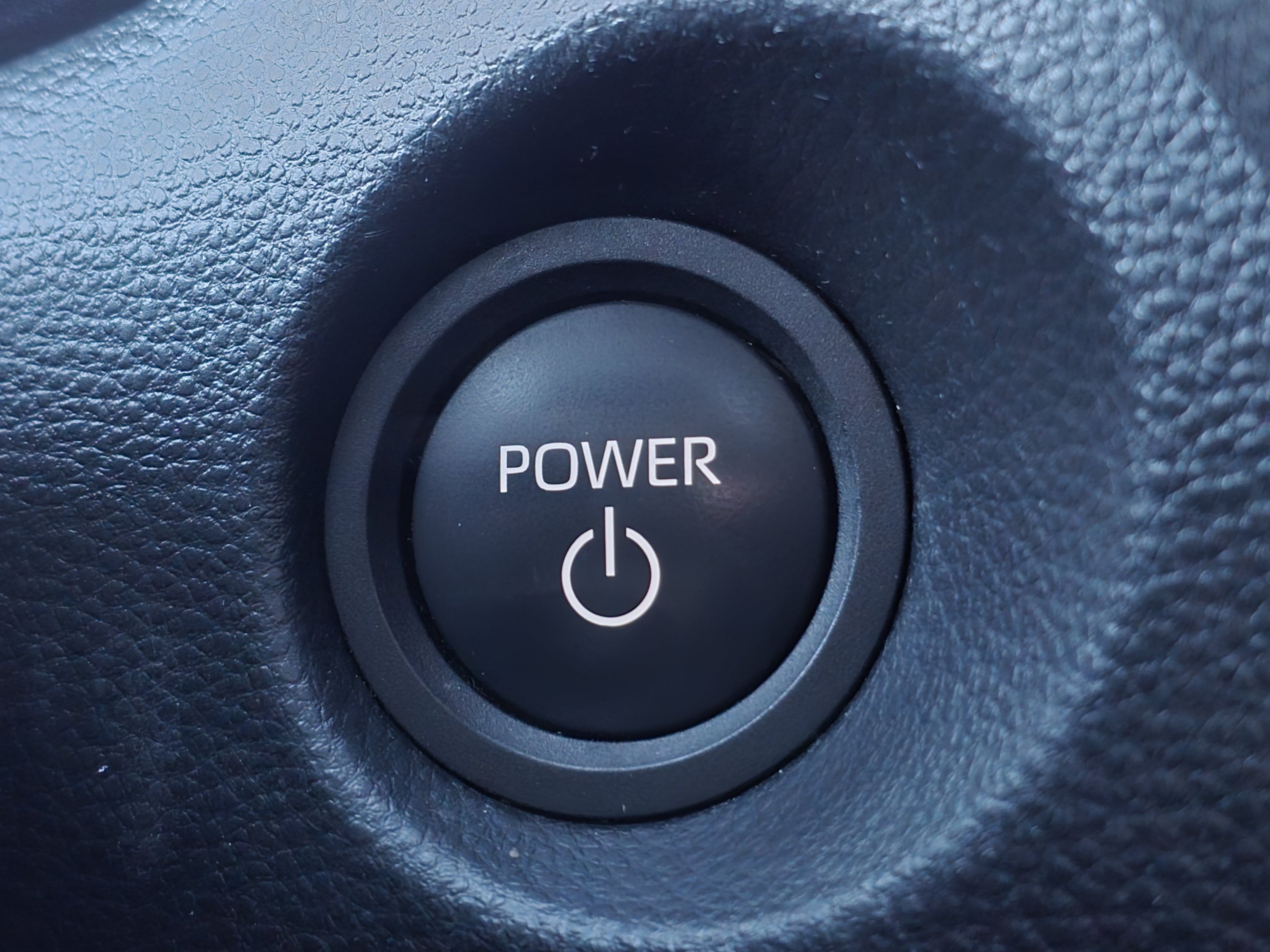 Used 2024 Toyota Corolla Cross AWD Hybrid w/ Moonroof Package image 17