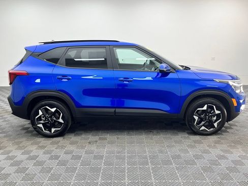 Used 2025 Kia Seltos S AWD/4WD image 6