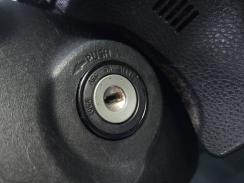 Used 2019 Toyota Corolla LE FWD image 17