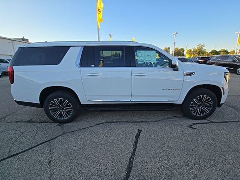 New 2026 GMC Yukon XL Elevation w/ Elevation Premium Package image 5