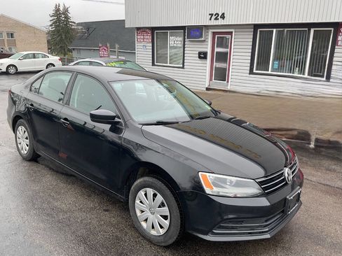 Used 2016 Volkswagen Jetta S image 3
