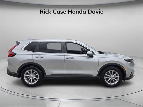 Certified 2025 Honda CR-V EX-L image 3