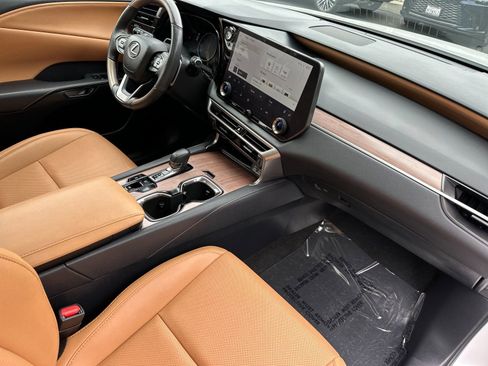 Used 2023 Lexus RX 350 Premium w/ Accessory Package (Z1) FWD image 18